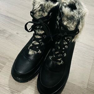 Cozy Black Faux Fur Winter Boots